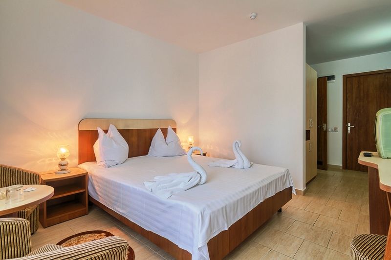 Carmen Azzuro Hotell Saturn Exteriör bild